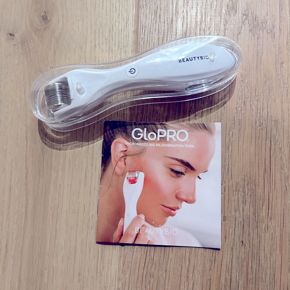 BeautyBio GloPRO Microneedling Regeneration Tool